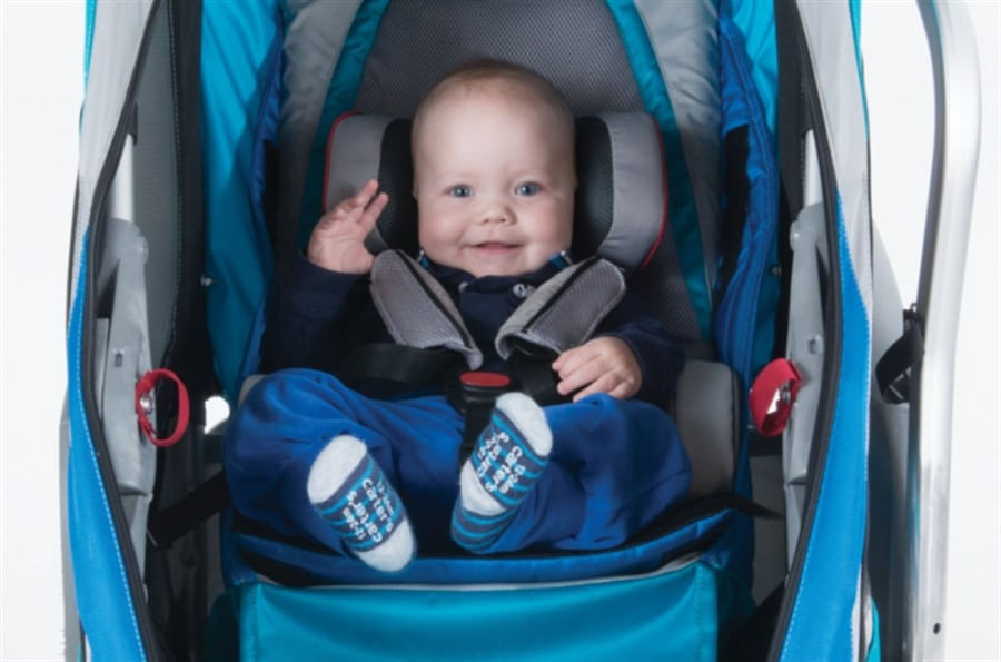 thule child carrier baby supporter